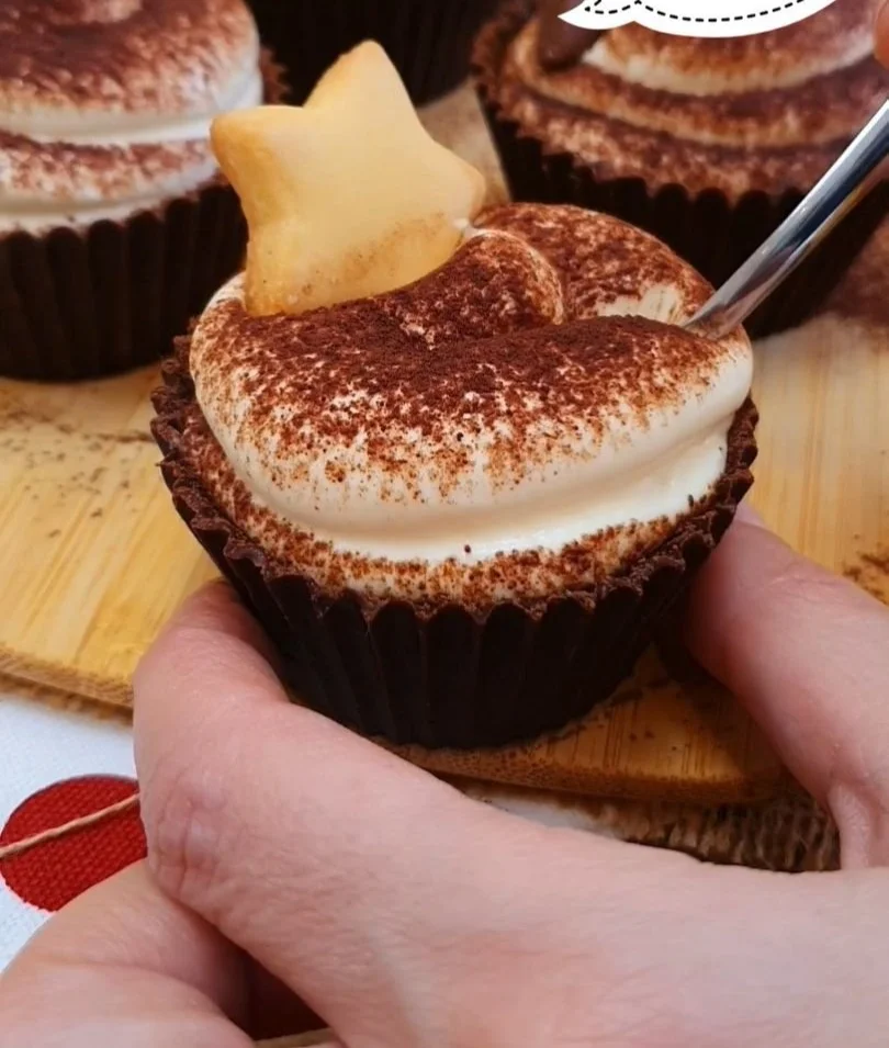 Cestini al Cioccolato con Crema al Mascarpone, dessert goloso e semplice