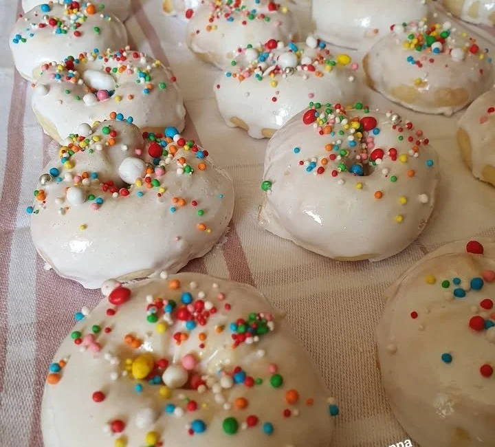 Taralli Glassati di Pasqua decorati e pronti per la festa