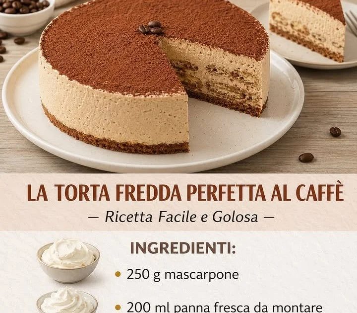 Fetta di torta al caffè decorata su piatto bianco