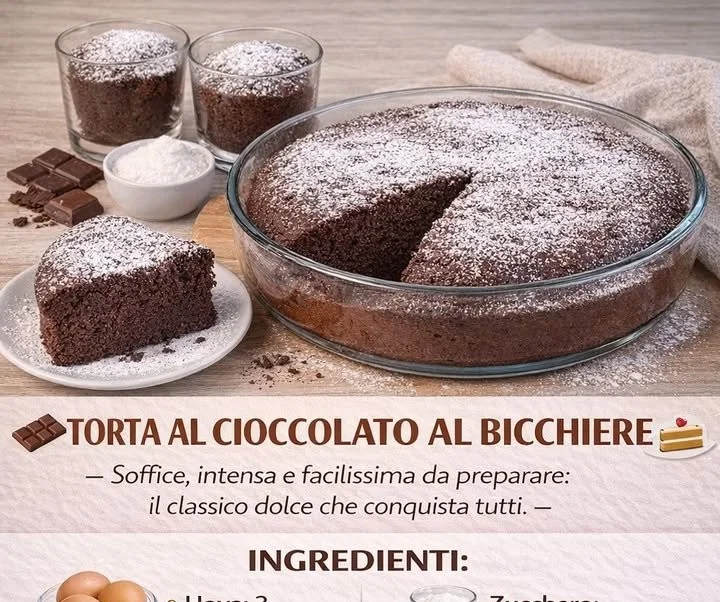 Torta al Cioccolato al Bicchiere pronta da servire con crema al cioccolato