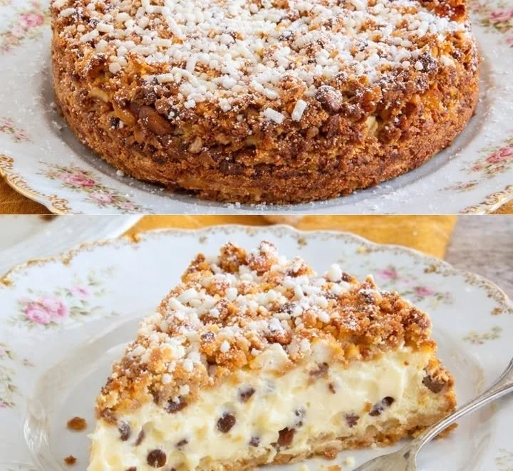 Torta di Pasqua tradizionale con uova e aromi pasquali