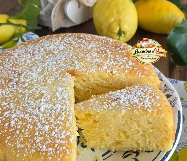Torta yogurt greco e limone fresca e leggera