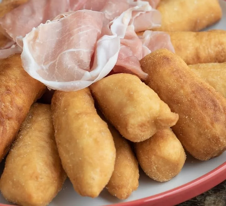 Bastoncini di pizza freschi e croccanti