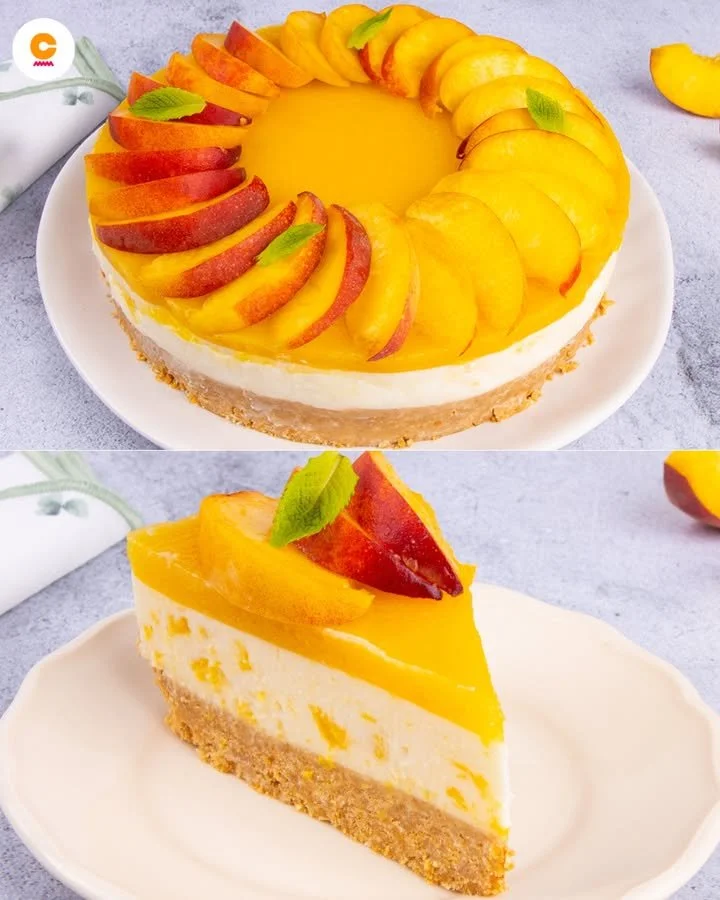 Deliziosa Cheesecake alla Pesca con frutta fresca e crema