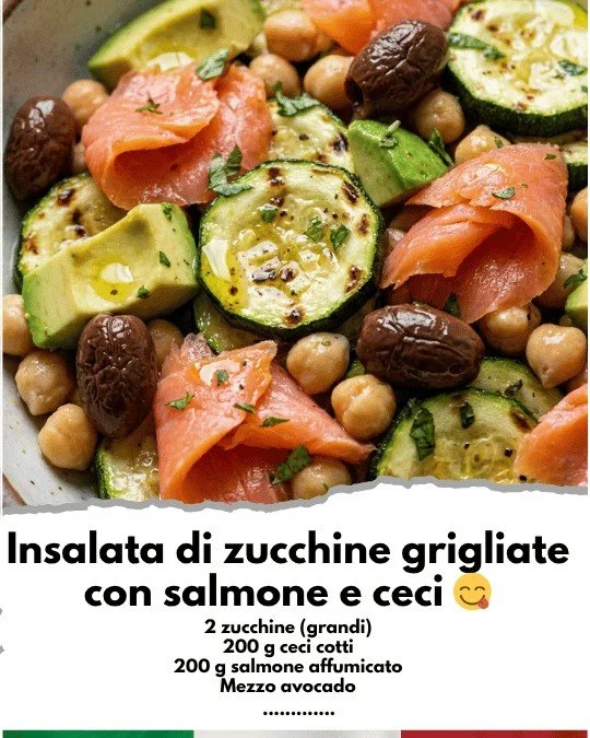 Insalata di Zucchine Grigliate con Salmone e Ceci, piatto fresco e sano