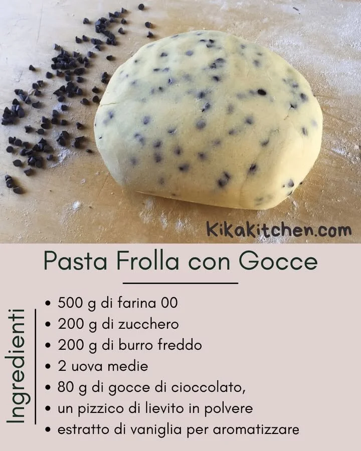 Pasta Frolla con Gocce di Cioccolato Fondente pronta per essere servita