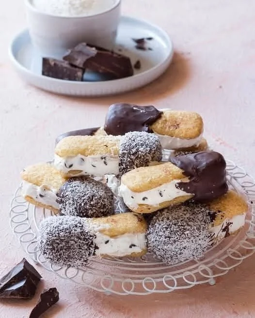 Deliziosa ricetta fresca e golosa che invita a mangiare uno tira l'altro.