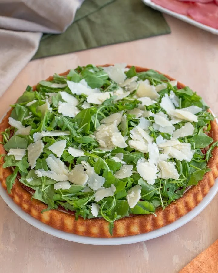 Crostata morbida salata con ripieno ricco e gustoso