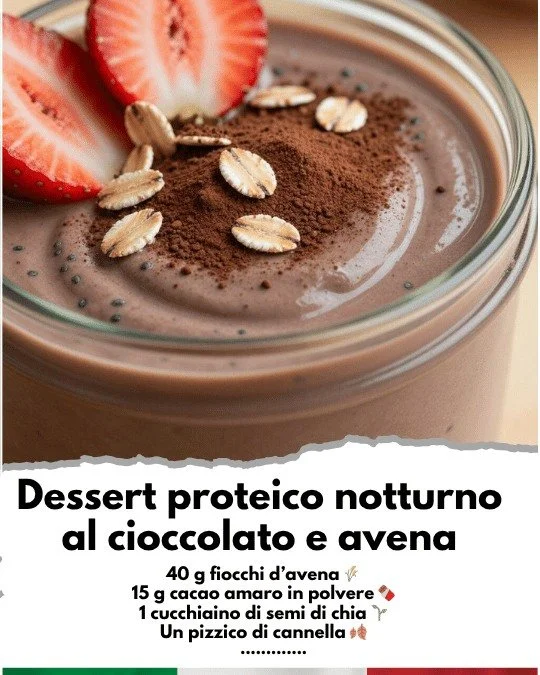 Dessert proteico notturno al cioccolato e avena, sano e goloso.